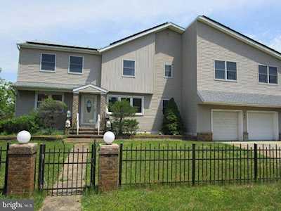 143 Mill St Toms River, NJ 08757