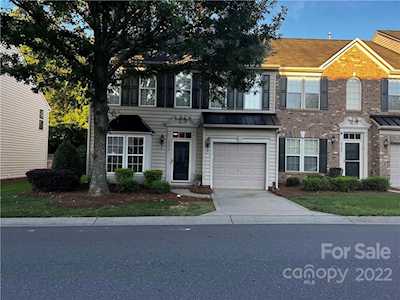 2323 Whitford Ln Charlotte, NC 28210