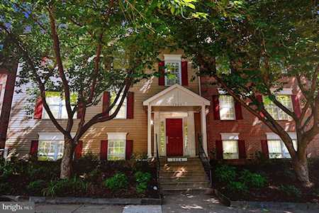 3804 Green Ridge Ct #101 Fairfax, VA 22033