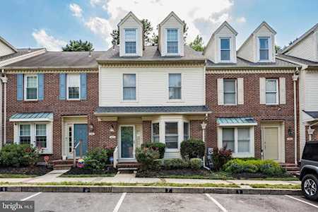 504 Monticello Ct Marlton, NJ 08053