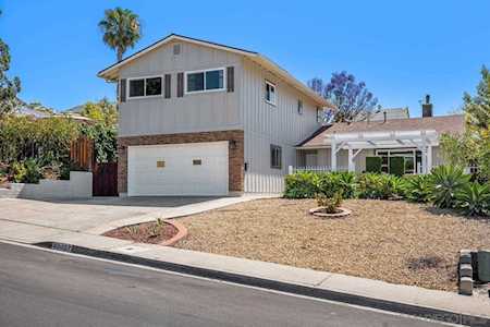 13027 Calle Caballeros San Diego, CA 92129