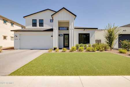 4034 E Campus Drive Phoenix, AZ 85018