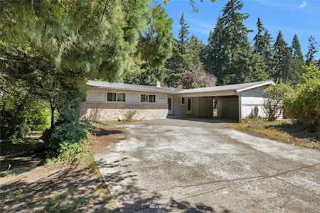5040 117th Ave SE Bellevue, WA 98006