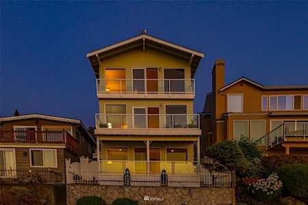 28632 Redondo Beach Dr S Des Moines, WA 98198