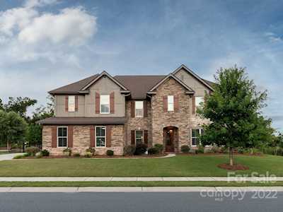 4202 Thames Circle Fort Mill, SC 29715