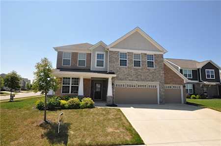 6131 Adler Ct Whitestown, IN 46075