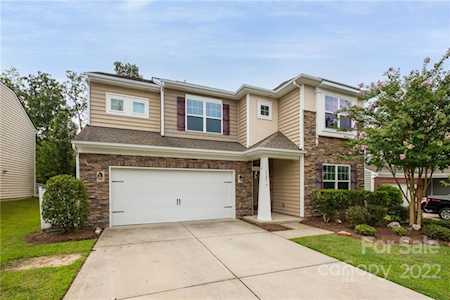 1121 Wainscott Dr Waxhaw, NC 28173
