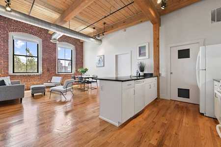 589 Essex St #408 Lynn, MA 01901