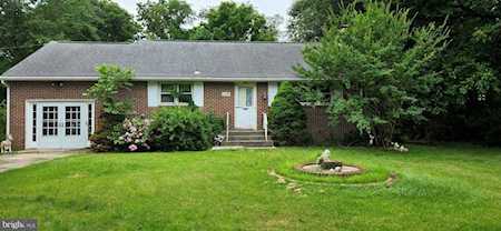 236 Thomas Ave Williamstown, NJ 08094