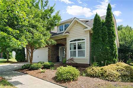 1044 Kings Bottom Dr Fort Mill, SC 29715