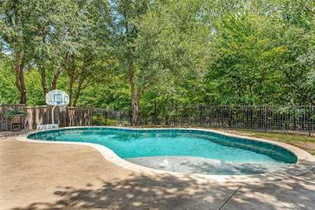 1900 Camberton Drive Mckinney, TX 75071