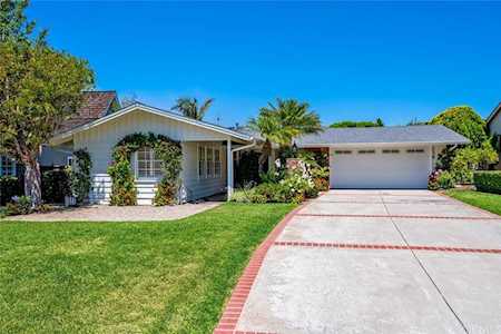 239 Driftwood Rd Corona Del Mar, CA 92625