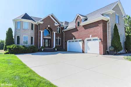 16346 Via Mera Macomb Twp, MI 48042