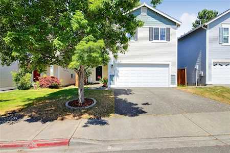 2568 NE 2nd Place Renton, WA 98056