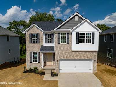 8404 Gateway Run Rd Louisville, KY 40229