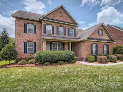 1201 Crooked River Dr Waxhaw, NC 28173