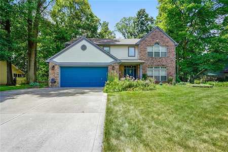 1004 Honeysuckle Dr Mooresville, IN 46158