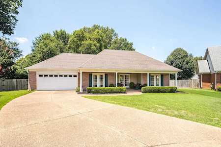 1063 Holly Leigh Cv Collierville, TN 38017