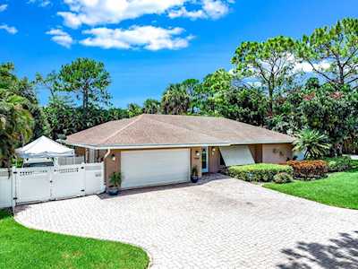 9268 Palomino Drive Lake Worth, FL 33467