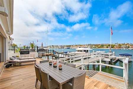 704 Via Lido Nord Newport Beach, CA 92663