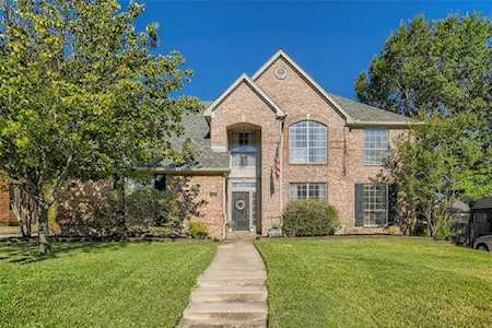 8625 Kensington Lane North Richland Hills, TX 76182