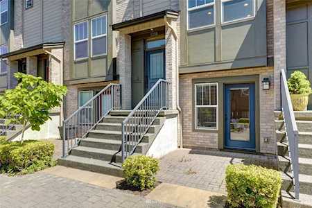1358 Brooklyn Walk NE Issaquah, WA 98029
