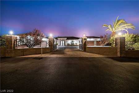 9116 Hickam Ave Las Vegas, NV 89129