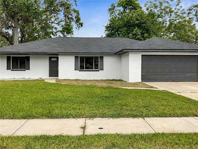 802 Silver Pond Dr South Daytona, FL 32119