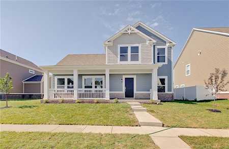 7204 Lockford Walk N Avon, IN 46123