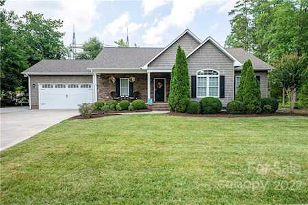 1403 Springhaven Circle Albemarle, NC 28001