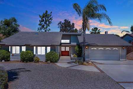 15136 Moonglow Drive Ramona, CA 92065