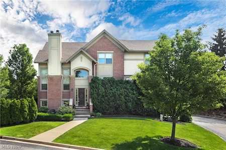 30 Astor Place Rocky River, OH 44116