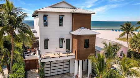 61 Delmar Ave Fort Myers Beach, FL 33931