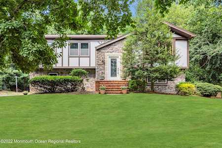 164 Whispering Pines Dr Lincroft, NJ 07738