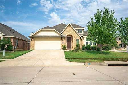 1000 Tarragon Drive Burleson, TX 76028