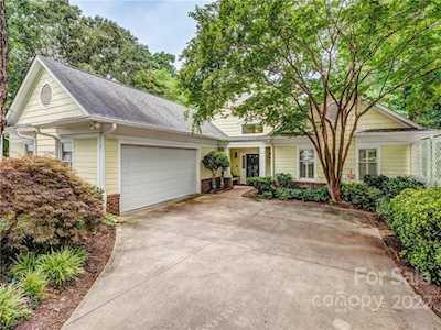 6106 Tuskan Dr Charlotte, NC 28270