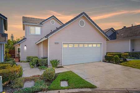 10696 Rancho Carmel Dr San Diego, CA 92128