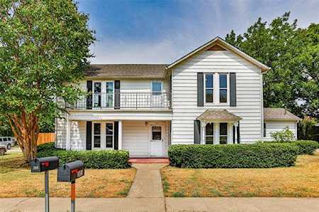 305 S Lee Street Valley View, TX 76272
