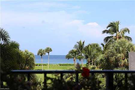 4451 N Gulf Shore Blvd #302 Naples, FL 34103