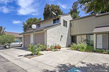 209 Crestview Glen Escondido, CA 92026