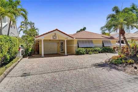 2377 SE 15th St Pompano Beach, FL 33062