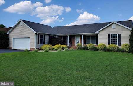 19 Clover Dr Georgetown, DE 19947