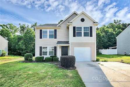 303 Smokehouse Ln Albemarle, NC 28001