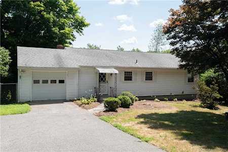 16 Burgoyne Heights Road New Hartford, CT 06057