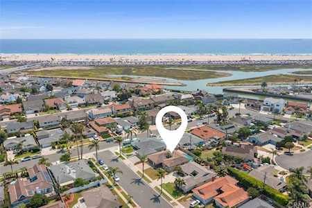 22191 Luau Lane Huntington Beach, CA 92646