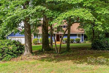 1670 Fairway Dr Newton, NC 28658
