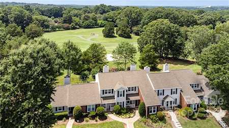 10818 Winterbourne Ct Charlotte, NC 28277