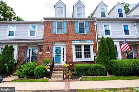 1205 Virginia Ct Marlton, NJ 08053