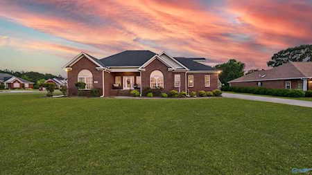 106 Dixieland Drive New Market, AL 35761