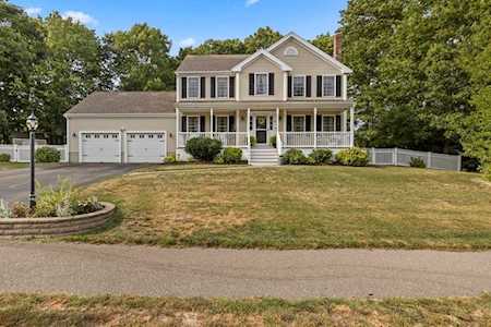 55 Pocasset Pl Taunton, MA 02718